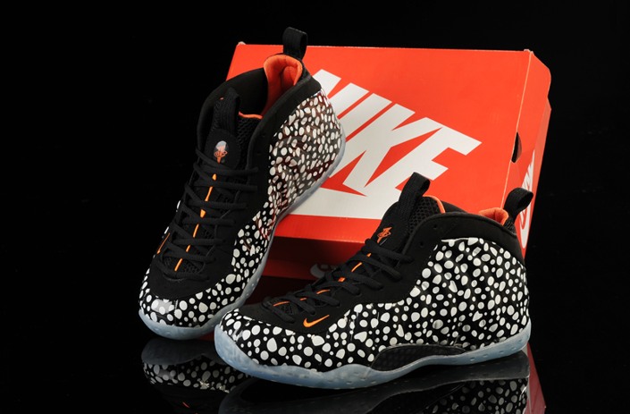 Foamposite Nike Air One Chaussures Hommes bon marche en vente Black Dot (2)